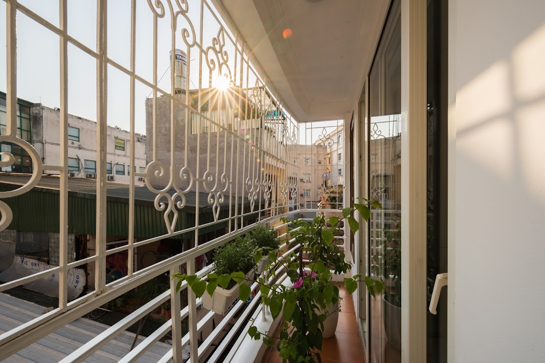 NYNA House-Romantic BATHTUB Apt-Balcony