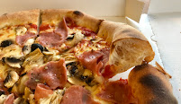 Pepperoni du Pizzas à emporter Street Pizza à Prévessin-Moëns - n°7