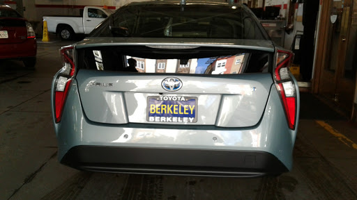 Toyota Dealer «Toyota of Berkeley», reviews and photos, 2400 Shattuck Ave, Berkeley, CA 94704, USA