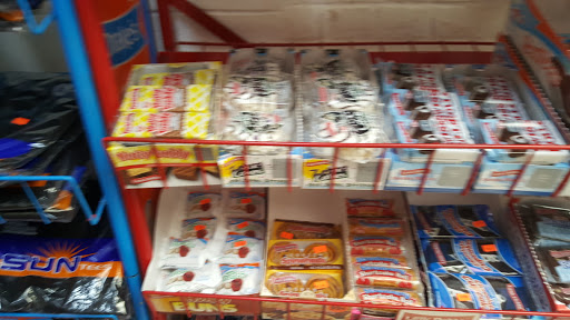 Convenience Store «Jascarli Mini Market», reviews and photos, 284 Colonial Ave, Waterbury, CT 06704, USA