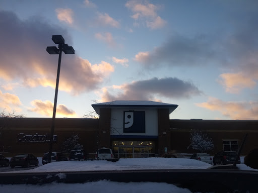 Thrift Store «Onalaska Goodwill Retail Store & Training Center», reviews and photos