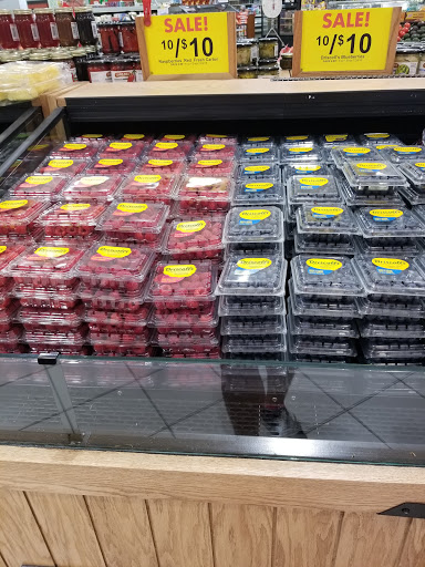 Grocery Store «Schnucks», reviews and photos, 200 N Vine St, Urbana, IL 61802, USA