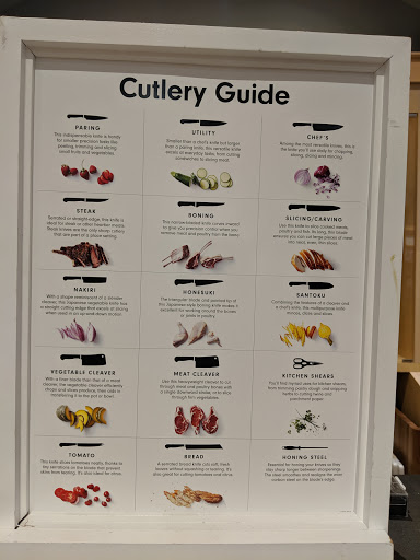 Kitchen Supply Store «Williams-Sonoma», reviews and photos, 579 Broad St, Shrewsbury, NJ 07702, USA