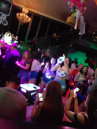 Night Club «Mister East», reviews and photos, 2401 Wood Ave, Roselle, NJ 07203, USA