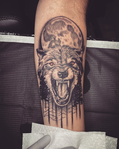 Explore game of thrones tattoo ideas, creative tattoo ideas in Superior, available at Northlandia tattoo parlor