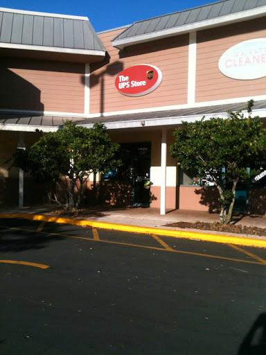 Shipping and Mailing Service «The UPS Store», reviews and photos, 8815 Conroy Windermere Rd, Orlando, FL 32835, USA