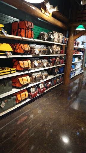 Sporting Goods Store «Bass Pro Shops», reviews and photos, 6112 W Grand Ave, Gurnee, IL 60031, USA