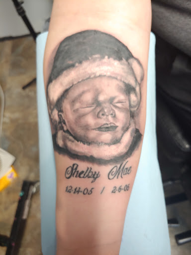 Tattoo Shop «PAS Tattoos», reviews and photos, 1735 E Ohio Pike, Amelia, OH 45102, USA