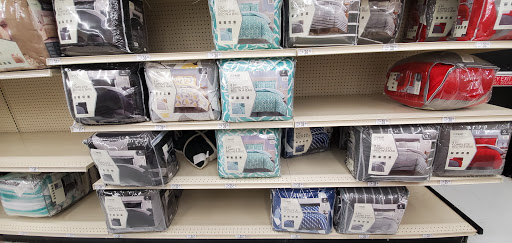 Discount Store «Big Lots», reviews and photos, 50700 Gratiot Ave, Chesterfield, MI 48051, USA