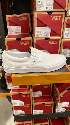 Shoe Store «Vans», reviews and photos, 10600 Quil Ceda Blvd #0660, Tulalip, WA 98271, USA