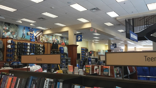 Book Store «Barnes and Noble Bookstore Indiana State University», reviews and photos, 25 N 4th St, Terre Haute, IN 47809, USA