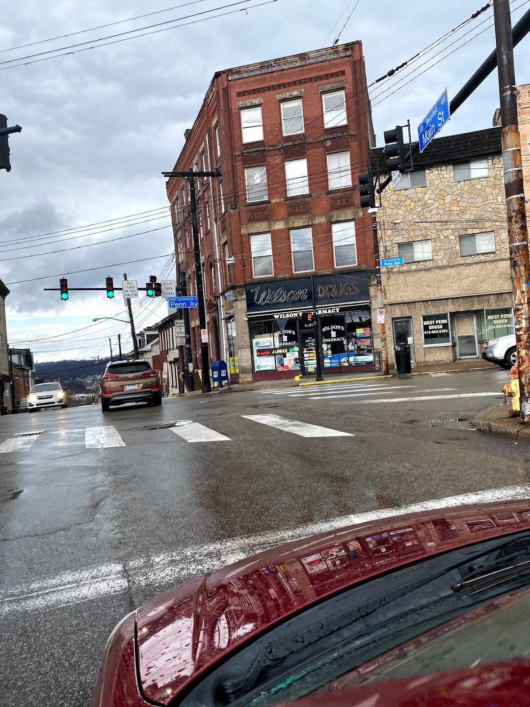 4121 Main