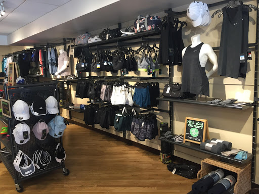 Sporting Goods Store «Ridgewood Running Company», reviews and photos, 258 E Ridgewood Ave, Ridgewood, NJ 07450, USA