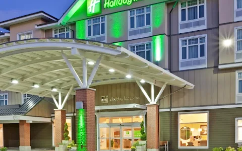 Holiday Inn & Suites Surrey East - Cloverdale, an IHG Hotel image