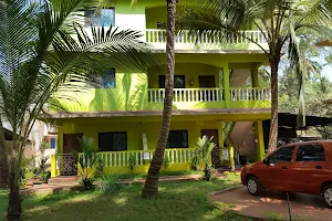 Sunshine Park Homes - minute drive to Colva Beach, Goa image