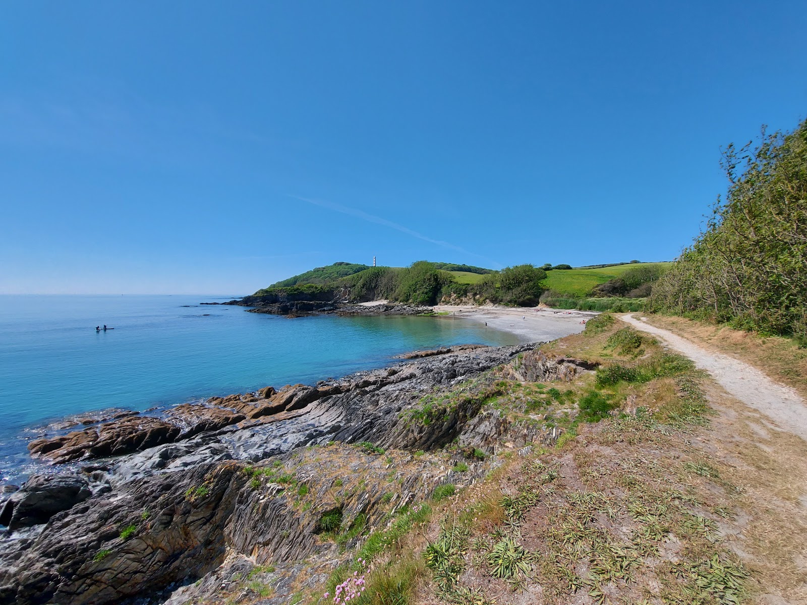 Foto van Polridmouth Cove met middle bays