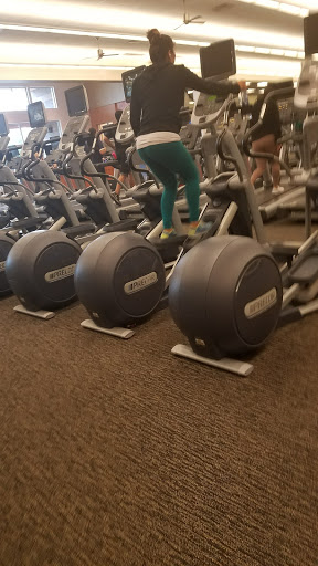 Gym «LA Fitness», reviews and photos, 9880 W Lower Buckeye Rd, Tolleson, AZ 85353, USA