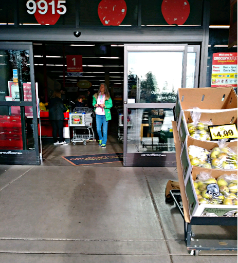 Grocery Store «Grocery Outlet Bargain Market», reviews and photos, 9915 NE Hazel Dell Ave, Vancouver, WA 98685, USA