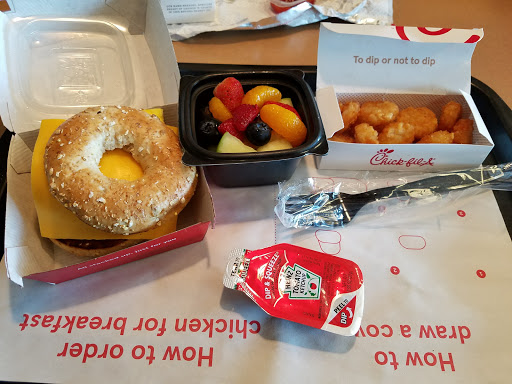 Fast Food Restaurant «Chick-fil-A», reviews and photos, 3643 Peachtree Pkwy, Suwanee, GA 30024, USA