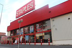 Staples Porto