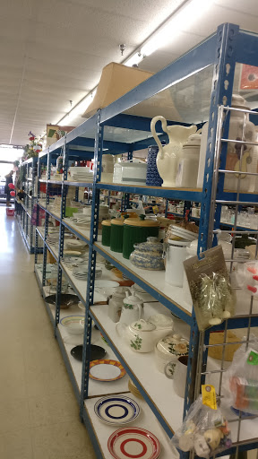 Thrift Store «Thrift Store of Virginia», reviews and photos, 3115 Sherwood Hall Ln, Alexandria, VA 22306, USA