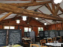 Atmosphère du Restaurant français Restaurant le Chalet du boucher à Pressac - n°11