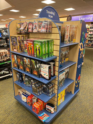 Book Store «Barnes & Noble Booksellers Fredericksburg/ Central Park», reviews and photos, 1220 Carl D. Silver Parkway, Fredericksburg, VA 22401, USA