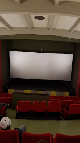 Opinii despre Cinema 3D Luna în <nil> - Cinema