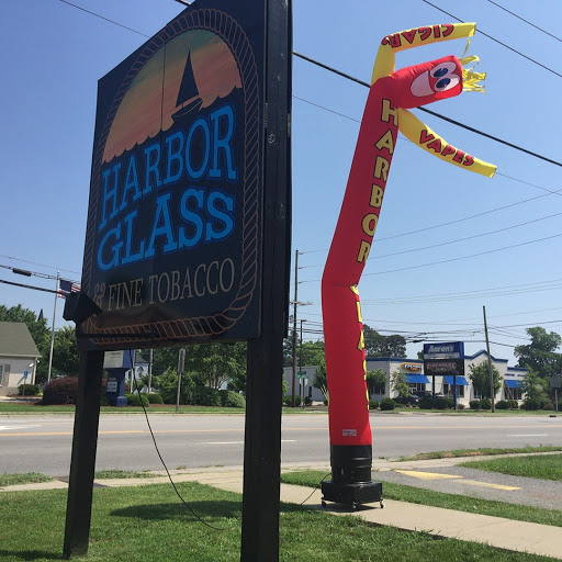 Tobacco Shop «Harbor Glass & Fine Tobacco», reviews and photos, 409 W Ehringhaus St, Elizabeth City, NC 27909, USA