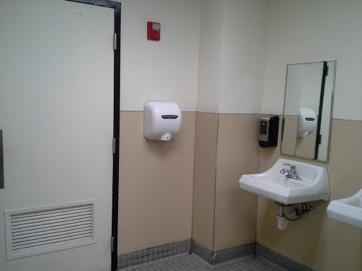 Thrift Store «Goodwill Everett South», reviews and photos, 228 SW Everett Mall Way, Everett, WA 98204, USA