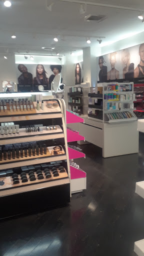 Cosmetics Store «SEPHORA», reviews and photos, 30 Mall Dr W, Jersey City, NJ 07310, USA