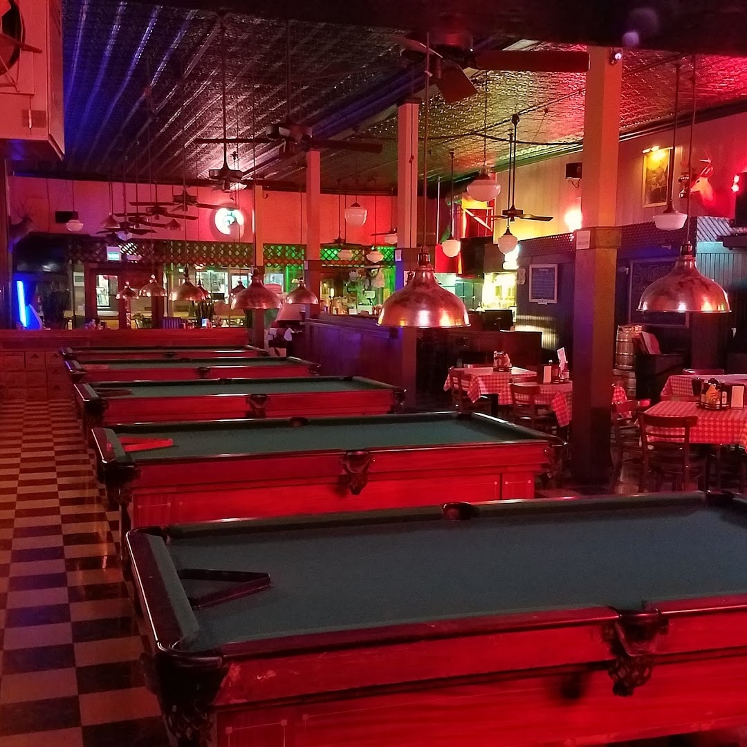 Sportsmans Grille & Billiards