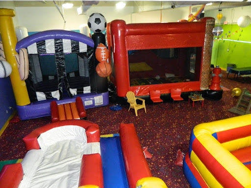 Party Equipment Rental Service «Hoppity Hop Inflatables», reviews and photos, 143 New Shackle Island Rd, Hendersonville, TN 37075, USA