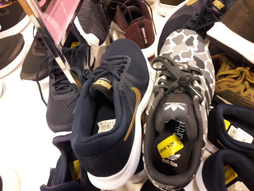 Tiendas para comprar zapatillas mujer Valparaiso