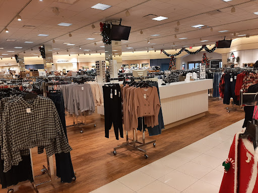 Department Store «Von Maur», reviews and photos, 1530 Polaris Pkwy, Columbus, OH 43240, USA