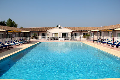 Hôtel Saint Louis à Le Thor