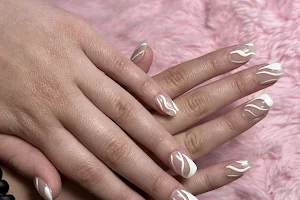 Elegant Nails Salon image
