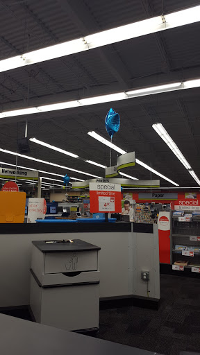 Office Supply Store «Staples», reviews and photos, 7910 Gall Blvd, Zephyrhills, FL 33541, USA
