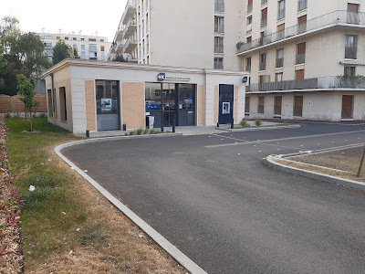 Banque Populaire Val de France à Versailles