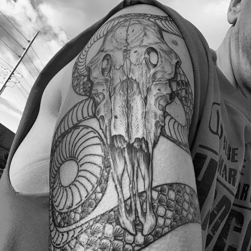 Tattoo Shop «Big Bear Tattoo», reviews and photos, 94 Spencer Rd, St Peters, MO 63376, USA