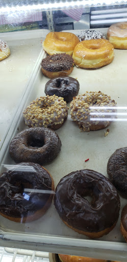 Donut Shop «Golden Cream Doughnut Shop», reviews and photos, 911 Lincoln Ave, San Rafael, CA 94901, USA