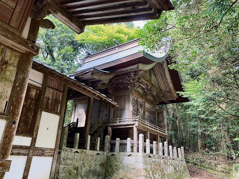 養山八幡神社