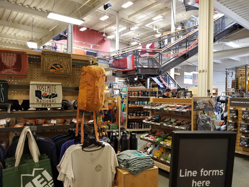 Camping Store «REI», reviews and photos, 160 W Wetmore Rd, Tucson, AZ 85705, USA