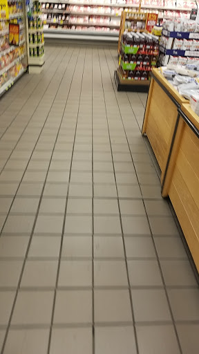 Grocery Store «Hannaford Supermarket», reviews and photos, 1122 Mohawk St, Utica, NY 13501, USA