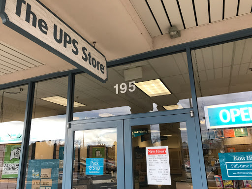 Shipping and Mailing Service «The UPS Store», reviews and photos, 44050 Ashburn Shopping Plaza #195, Ashburn, VA 20147, USA