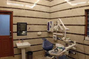 Malik Multi Speciality Dental Clinic (24×7 open ) image