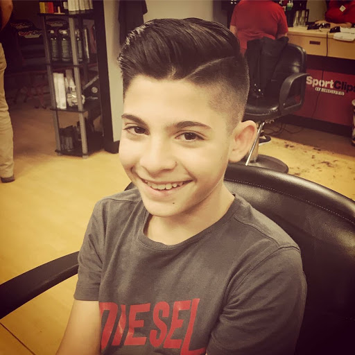 Hair Salon «Sport Clips Haircuts of Bowling Green», reviews and photos, 2435 Nashville Rd Suite 108, Bowling Green, KY 42104, USA