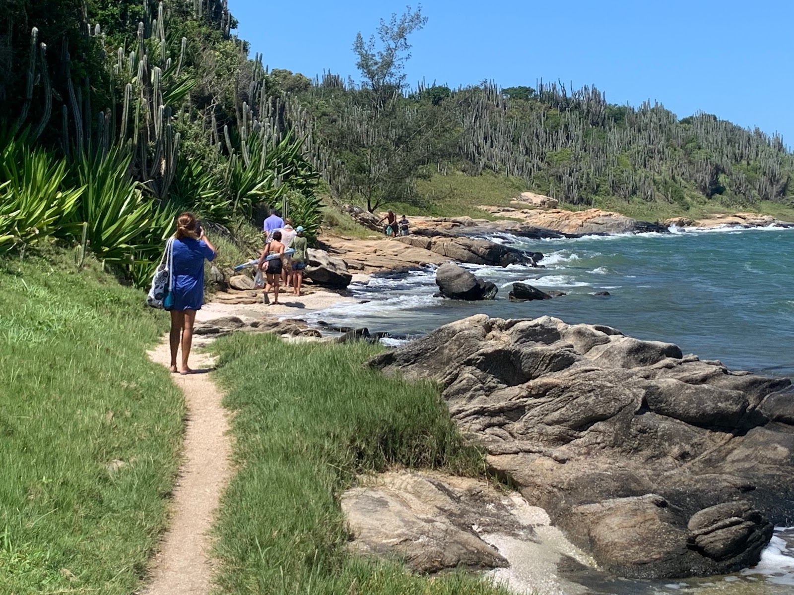 Praia dos Marinhos的照片 带有碧绿色纯水表面