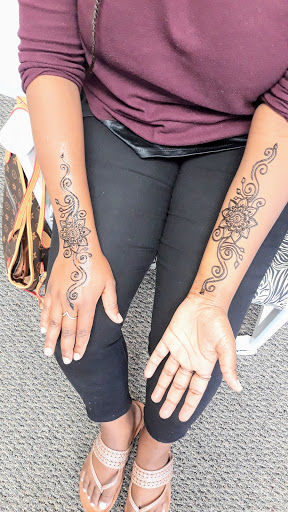 Hair Removal Service «Eyebrow Threading & Henna Tattoo», reviews and photos, 174 Dean St, Taunton, MA 02780, USA