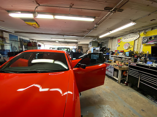 Car Stereo Store «Soundbytes Automotive Electronics,Inc», reviews and photos, 328 W N Ave, Northlake, IL 60164, USA